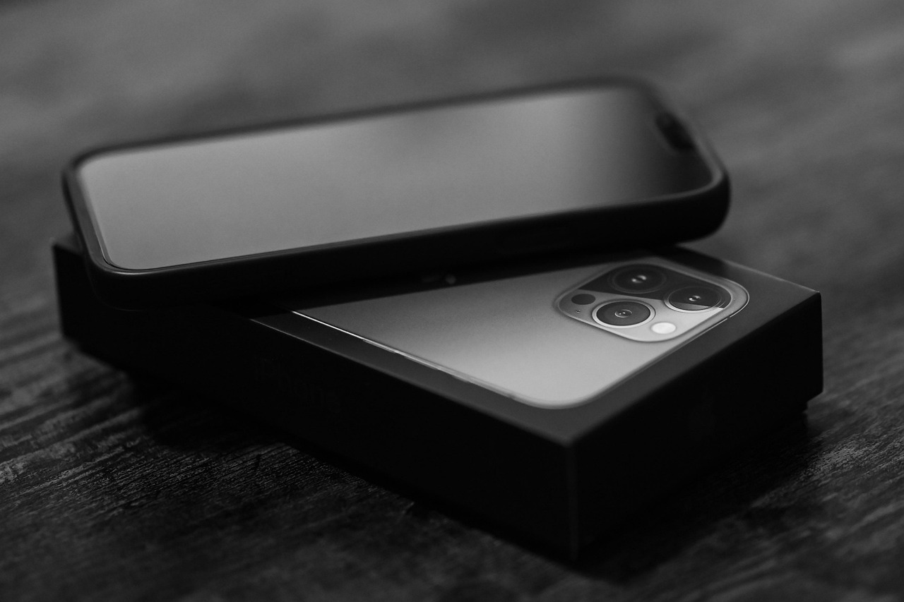 iPhone 18 Pro Max Cases: Clear and Design-Forward Picks