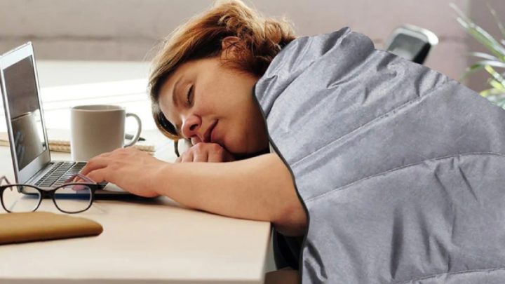 What Is A Weighted Blanket Cover And Why Should You Use It?