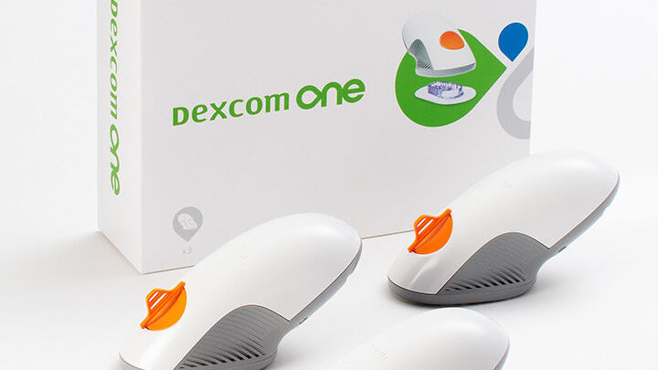 How Do You Connect The Dexcom G6 Receiver To Other Devices?