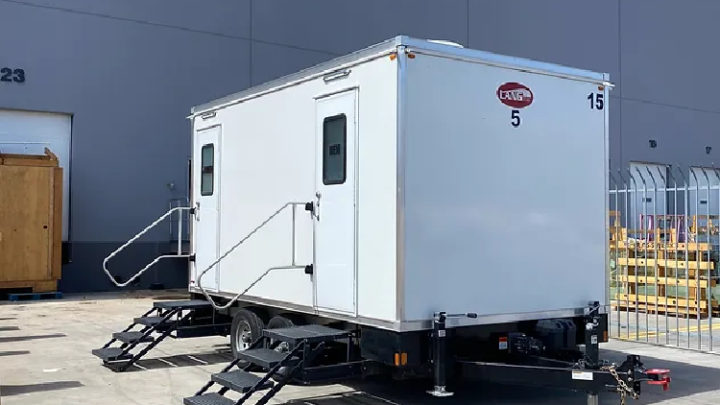 The Advantages Of Renting Luxury Portable Restrooms