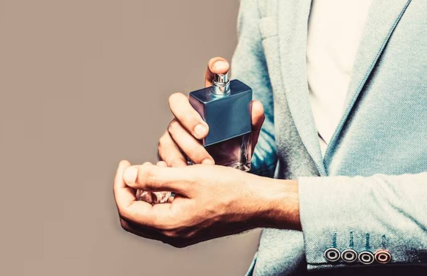 Uncover the Mysteries of Amouage Reflection Perfume