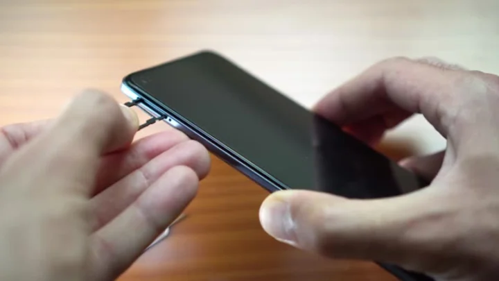 Why Are IoT SIM Cards In Uk Essential For Modern Tech?